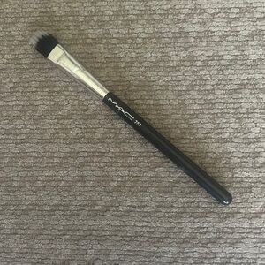 Mac cosmetics 287 Duo Fibre Eye Shadow Brush discontinued